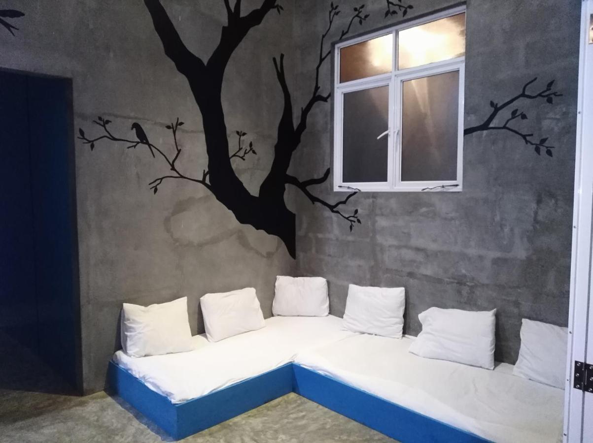 Cycling Backpacker Hostel & Cafe Унаватуна Екстер'єр фото