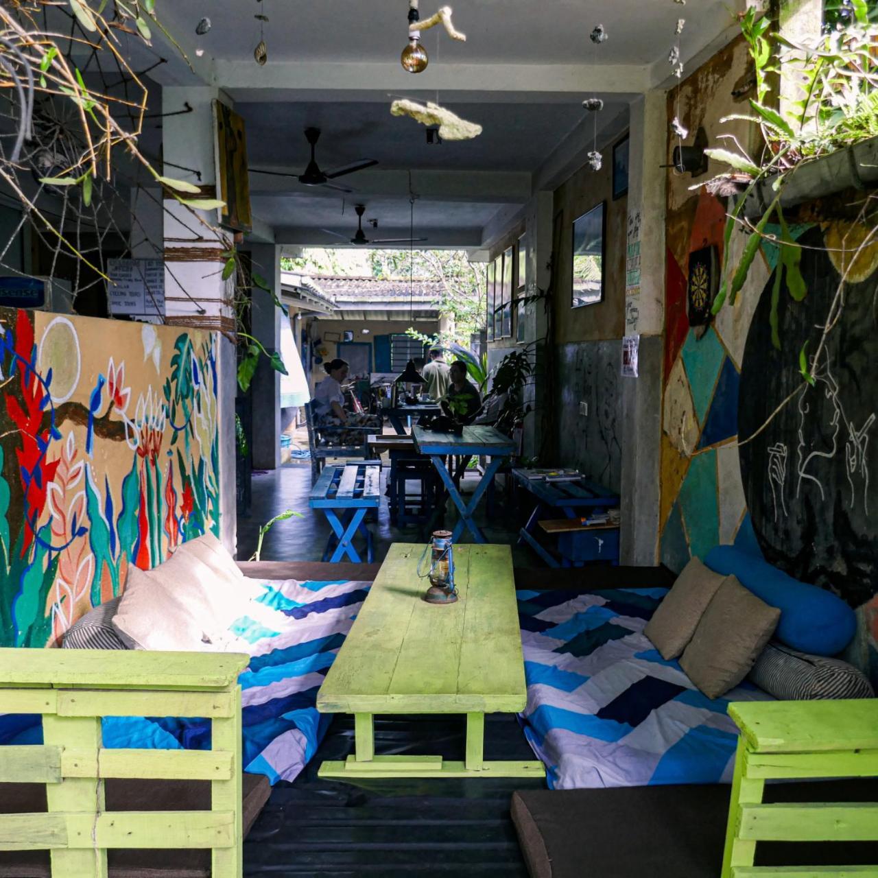 Cycling Backpacker Hostel & Cafe Унаватуна Екстер'єр фото