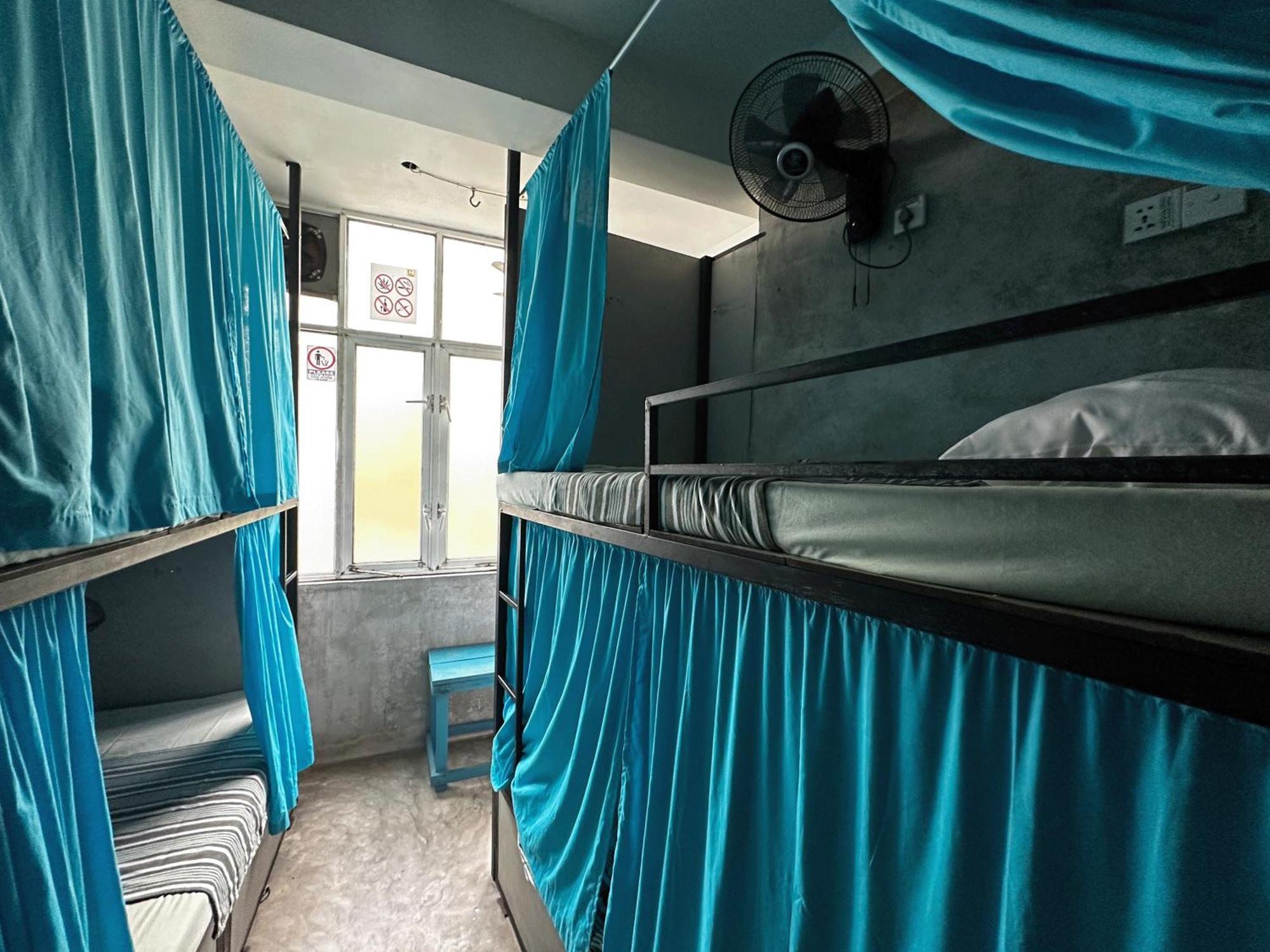 Cycling Backpacker Hostel & Cafe Унаватуна Екстер'єр фото