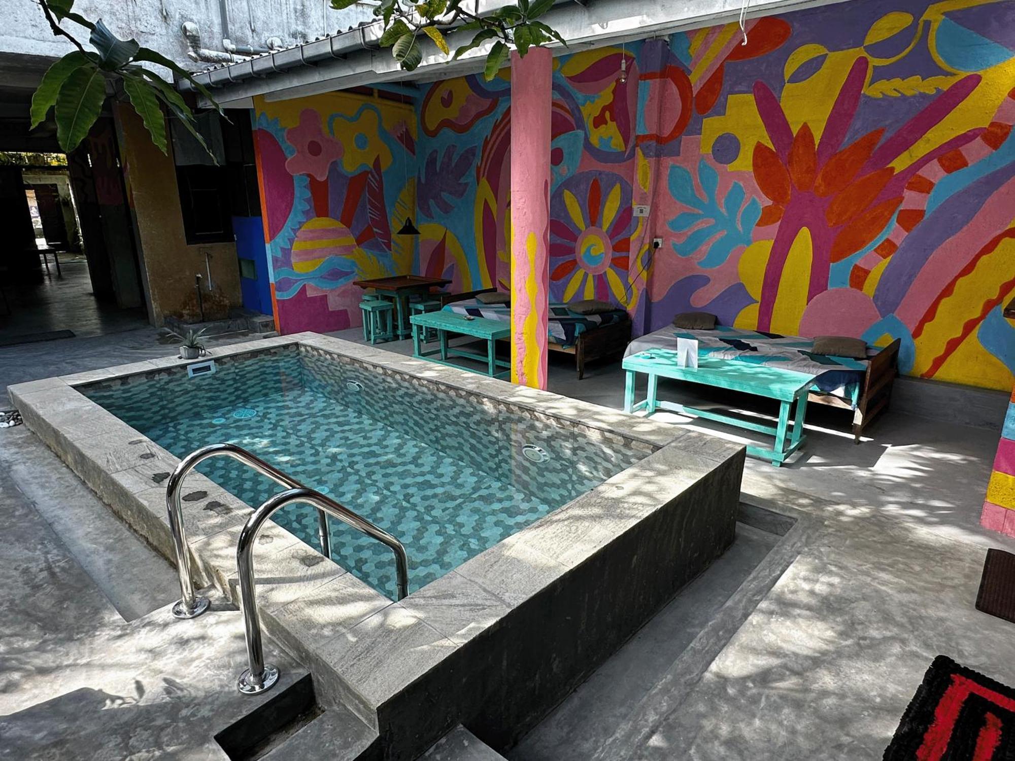 Cycling Backpacker Hostel & Cafe Унаватуна Екстер'єр фото